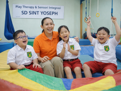 Play Therapy & Sensori Integrasi